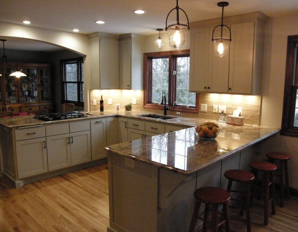 remodeling contractor Plymouth